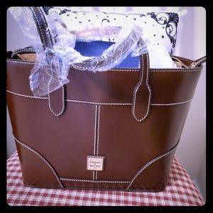 Dooney & Bourke Purse